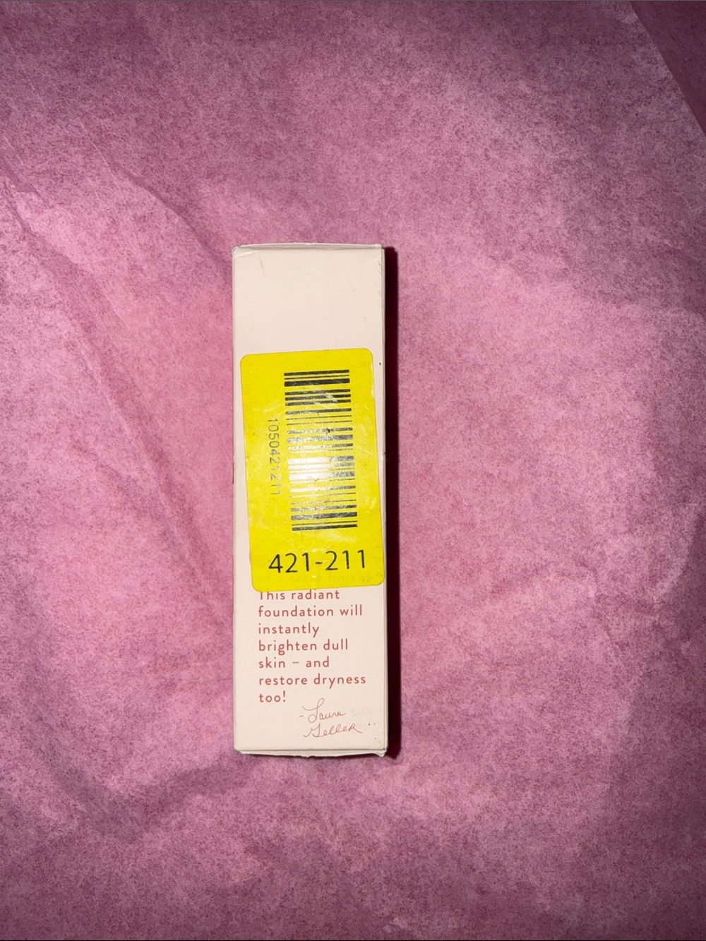 Laura Geller Hydrating Liquid Foundation - Porcelain - Picture 2 of 6